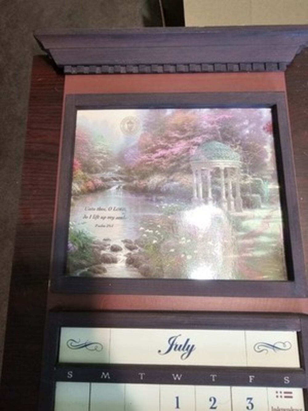 Thomas Kinkade Wooden Wall-Mounted Perpetual Calendar w/ 4 Art Prints Tiles